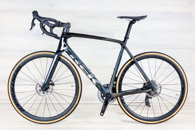 Used Trek Emonda SL6 2023 Road & Gravel, Light Gray — image 2 of 17