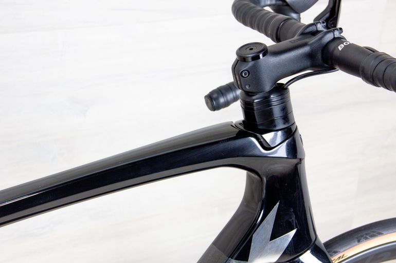 Used Trek Emonda SL6 2023 Road & Gravel, Light Gray — image 9 of 17
