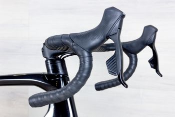 Used Trek Emonda SL6 2023 Road & Gravel, Light Gray — image 10 of 17