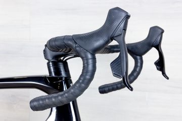 Used Trek Emonda SL6 2023 Road & Gravel, Light Gray — image 10 of 17