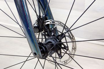 Used Trek Emonda SL6 2023 Road & Gravel, Light Gray — image 11 of 17