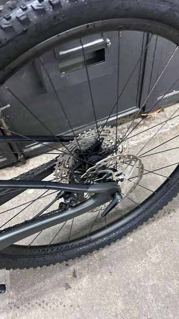 Used Trek E-Caliber 9.6 2022 2022 Mountainbike — image 18 of 21