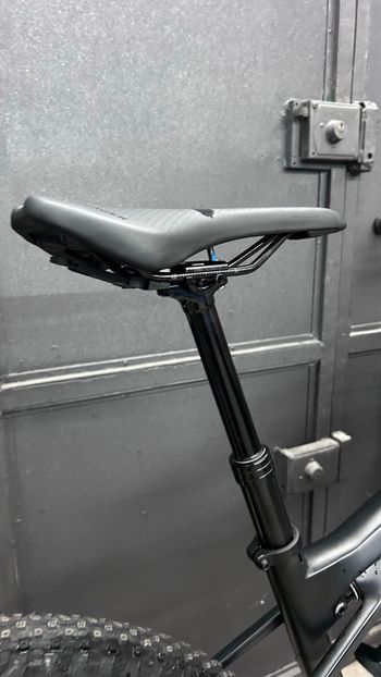 Used Trek E-Caliber 9.6 2022 2022 Mountainbike — image 12 of 21