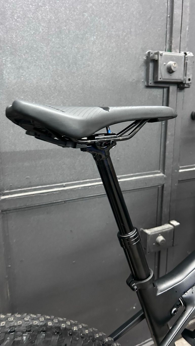 Used Trek E-Caliber 9.6 2022 2022 Mountainbike — image 12 of 21