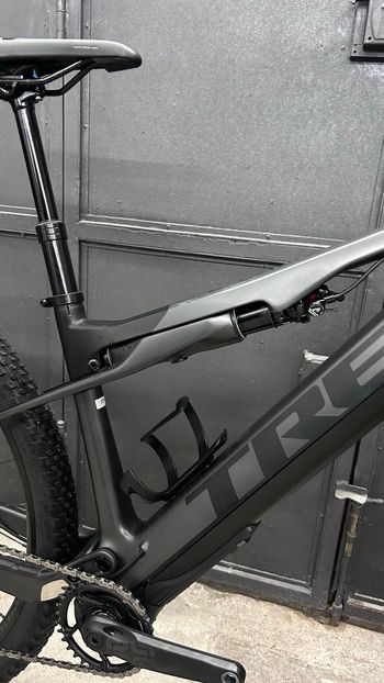 Used Trek E-Caliber 9.6 2022 2022 Mountainbike — image 5 of 21