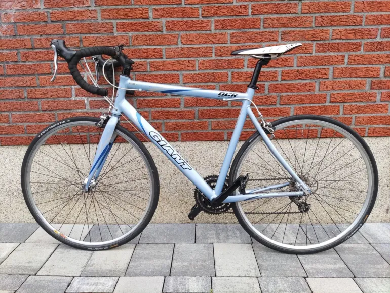 Used Giant OCR Other Shimano 2010 Road & Gravel, Blau — image 2 of 12