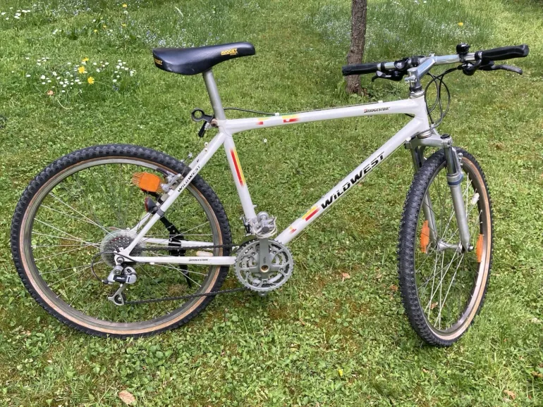 Used Bridgestone Bridgestone Custom Shimano Deore XT 1991 Mountainbike — image 2 of 15