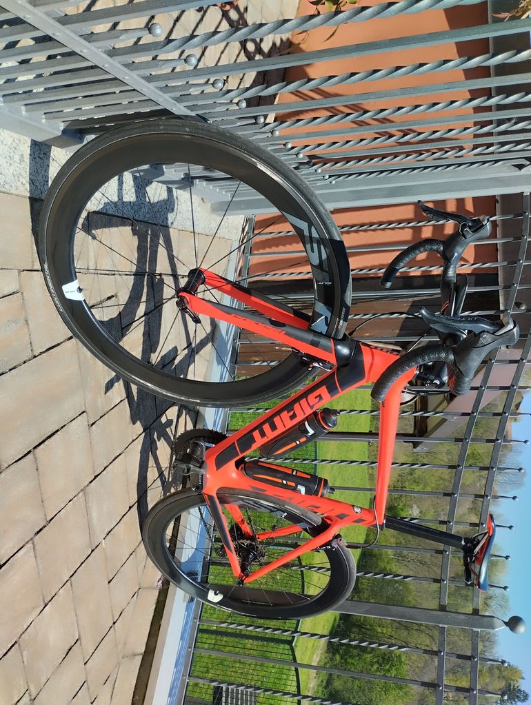 Used Giant Propel Advanced 1 2017 2017 Road & Gravel, Red — image 3 of 7