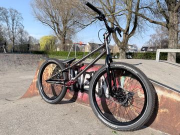 Used Tms Custom 2025 Youth, Black — image 3 of 12
