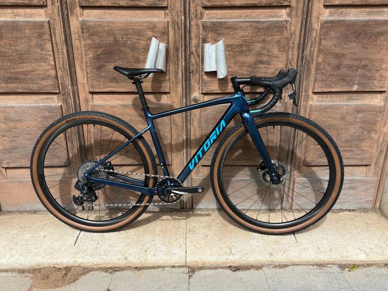 Used Vitoria Vitoria Custom SRAM Rival eTap AXS 2024 Road & Gravel — image 2 of 9