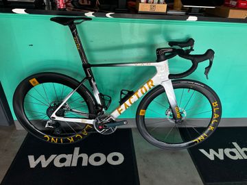 Used Factor Ostro SRAM Red eTap AXS 2025 Road & Gravel, White — image 5 of 8