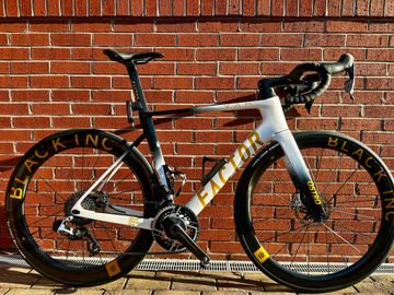 Used Factor Ostro SRAM Red eTap AXS 2025 Road & Gravel
