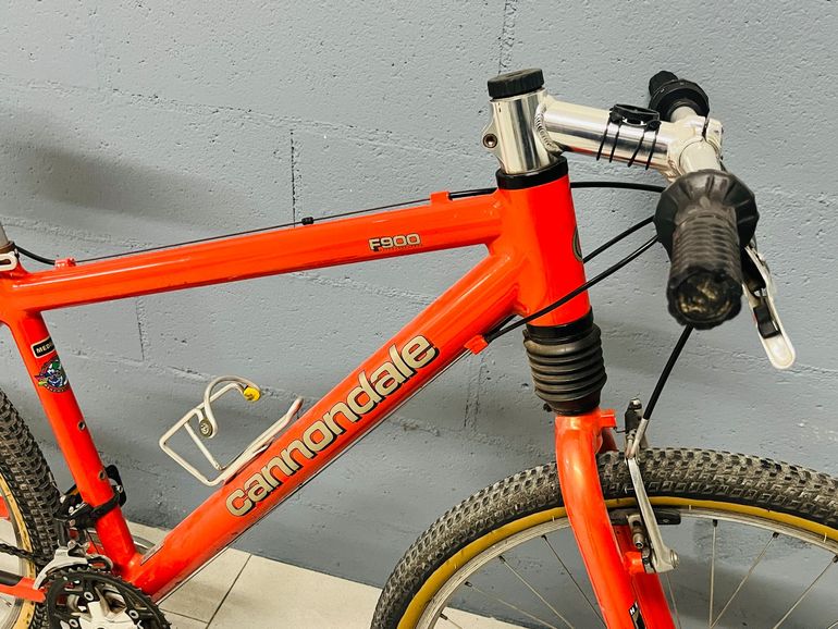 Used Cannondale F900 Shimano Deore XT 2000 Mountainbike, Red — image 8 of 8
