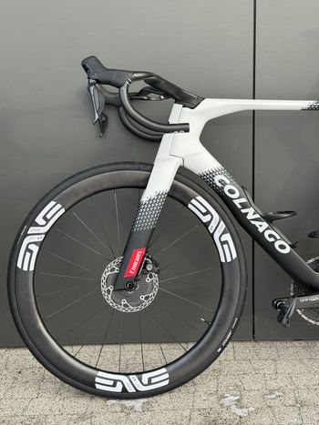 Gebrauchtes Colnago Y1Rs Shimano Dura Ace Di2 2025 2025 Road & Gravel, Weiß — Bild 8 von 12