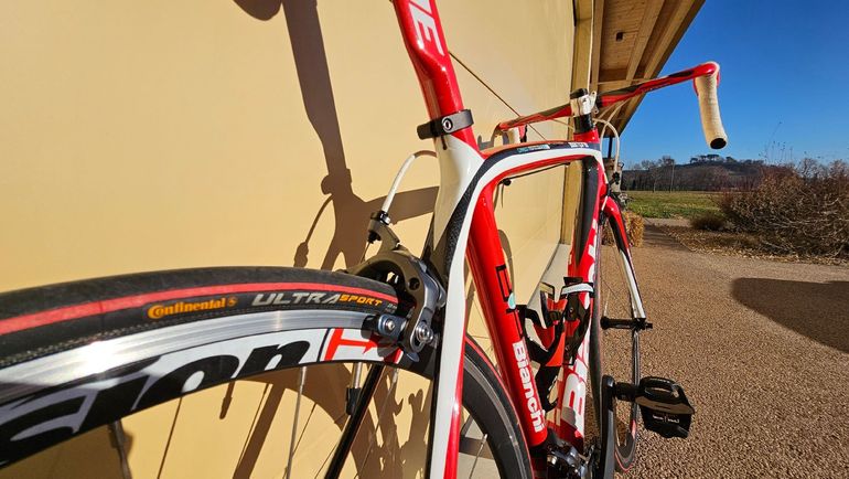 Used Bianchi Sempre Pro Ultegra 2014 2014 Road & Gravel, Red — image 7 of 8