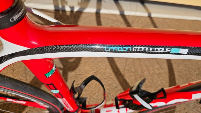 Used Bianchi Sempre Pro Ultegra 2014 2014 Road & Gravel, Red — image 4 of 8