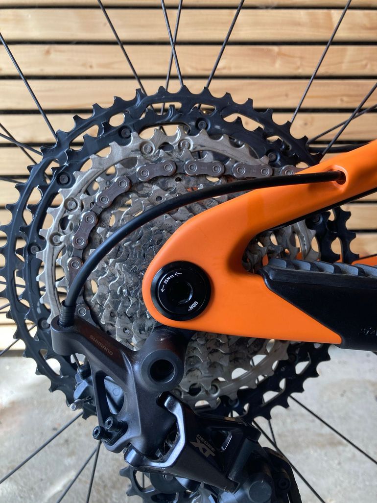 Used Santa Cruz HIGHTOWER XT / Carbon C / 29 2022 2022 Mountainbike, Orange, 29 — image 11 of 15