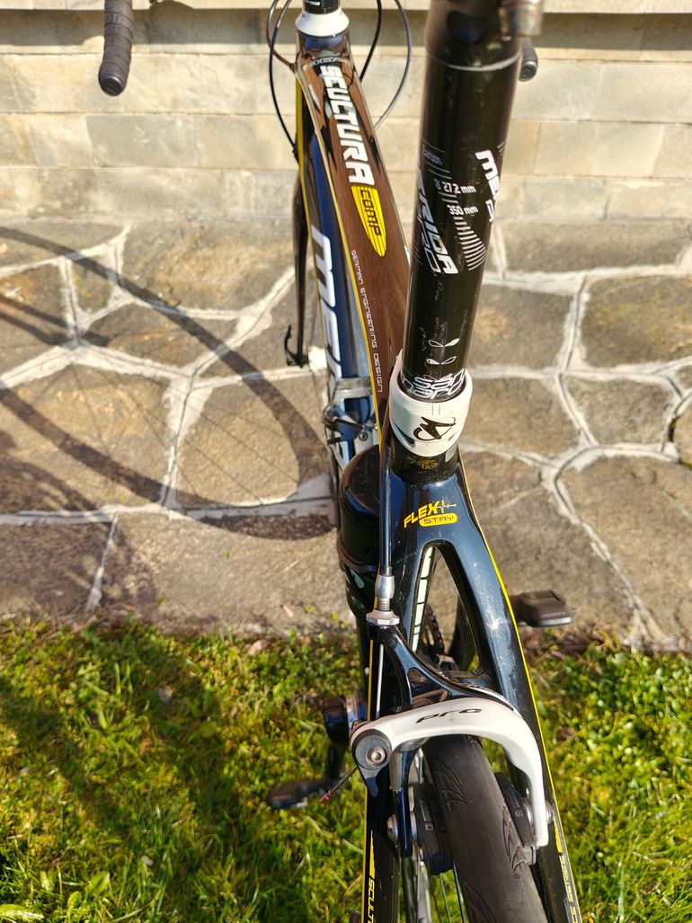 Used Merida Scultura CF 904 2014 2014 Road & Gravel, Black — image 6 of 6