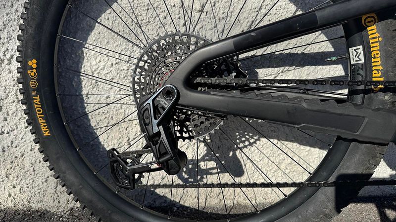 Used Propain Ekano CF 2024 Mountainbike, Black — image 7 of 14