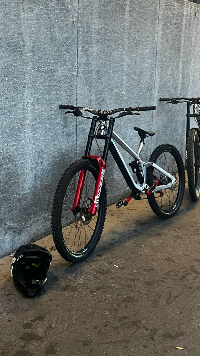 Used Rose Scrub DC 3 2025 2025 Mountainbike, Light Gray, 29 — image 1 of 4