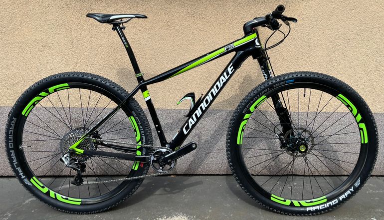 Used Cannondale F-Si Carbon Team 2015 Mountainbike — image 1 of 23