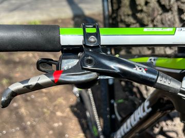 Cannondale F-Si Carbon Team 2015 Mountainbike usato, Verde — immagine 8 di 23