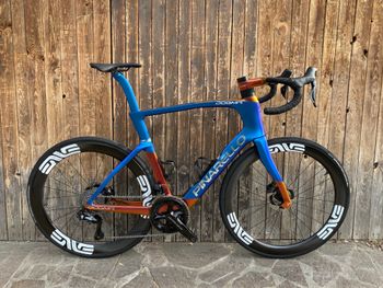 Pinarello, DOGMA F DURA ACE Di2 2025