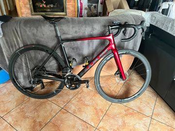 Gebrauchtes Look 785 Huez R38D Interference Red Mat Glossy 2022 2022 Road & Gravel