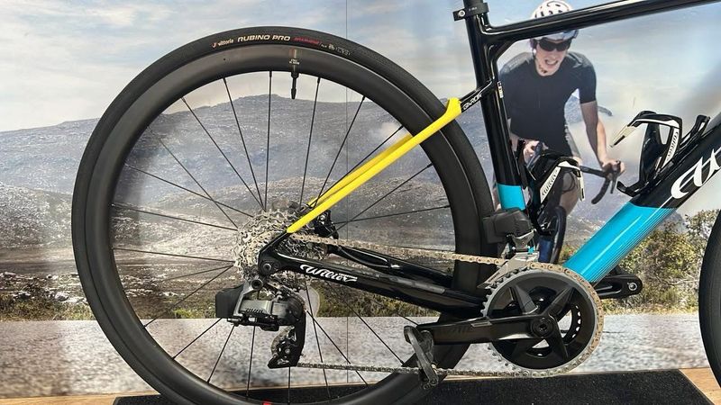 Wilier Garda SRAM Rival eTap AXS 2023 Road & Gravel usato, Nero — immagine 4 di 7
