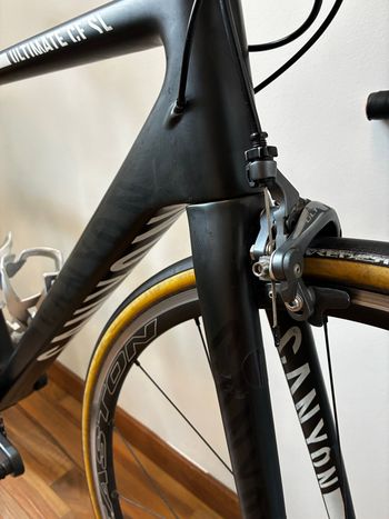 Used Canyon Ultimate Shimano Ultegra 2016 Road & Gravel, Black — image 30 of 47