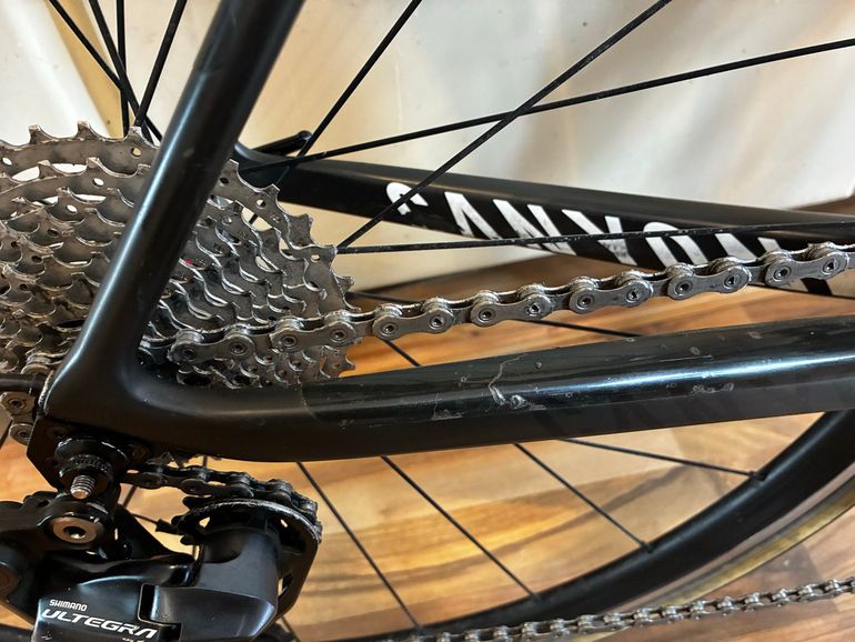 Used Canyon Ultimate Shimano Ultegra 2016 Road & Gravel, Black — image 42 of 47
