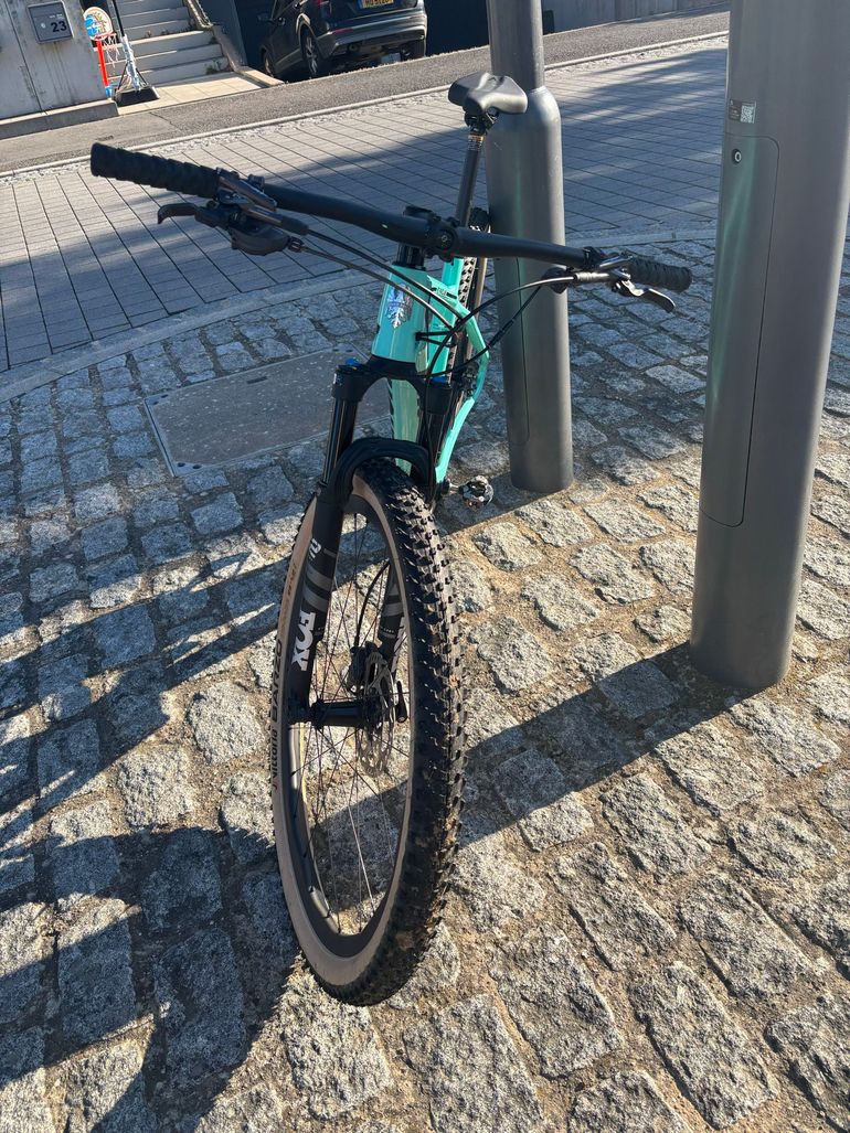 Used Bianchi Methanol Shimano Deore XT 2025 Mountainbike, Green — image 4 of 5