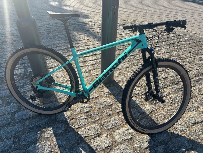 Used Bianchi Methanol Shimano Deore XT 2025 Mountainbike, Green — image 1 of 5