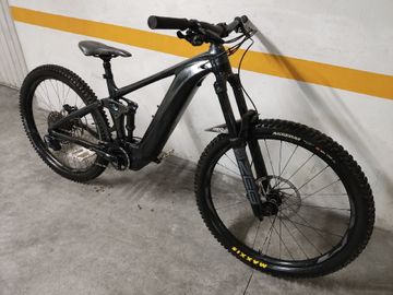 Tweedehands Giant Reign SRAM GX 2023 Mountainbike — afbeelding 8 van 9