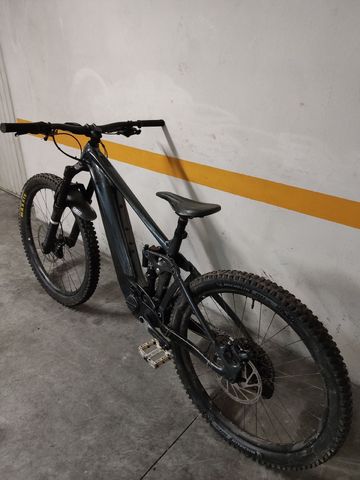 Tweedehands Giant Reign SRAM GX 2023 Mountainbike — afbeelding 5 van 9
