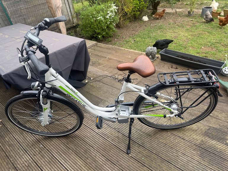 Used Pegasus Solero Other Shimano 2016 Urban, Blanco — image 1 of 17