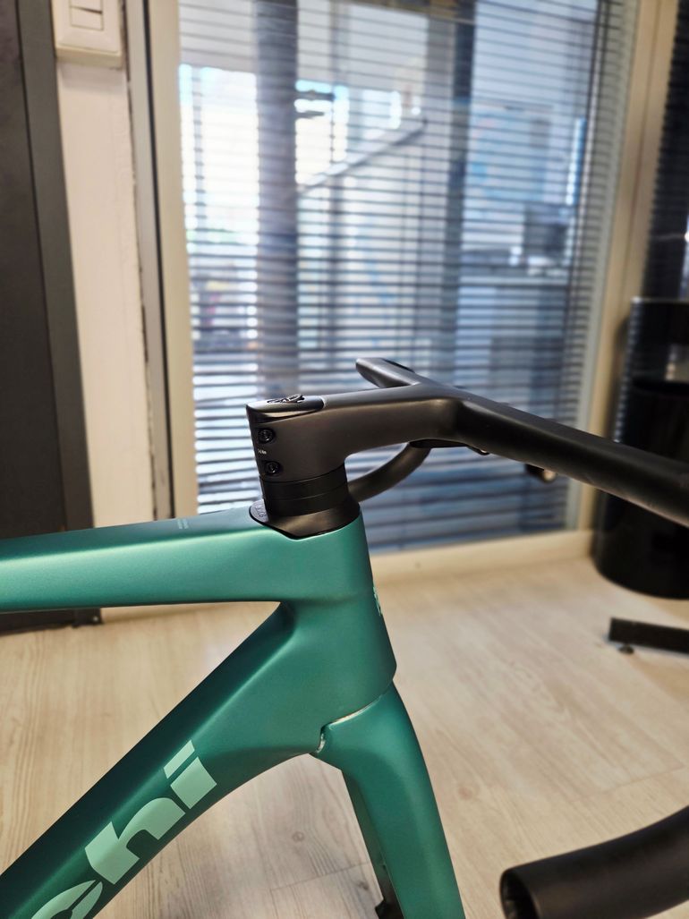 Used Bianchi Specialissima PRO Frame Kit 2025 Frameset 2025 Road & Gravel, Blue — image 4 of 6