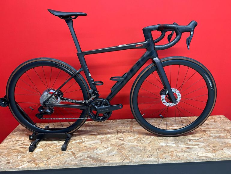 Used BMC Teammachine SLR 01 SIX 2027 2027 Road & Gravel — image 2 of 8