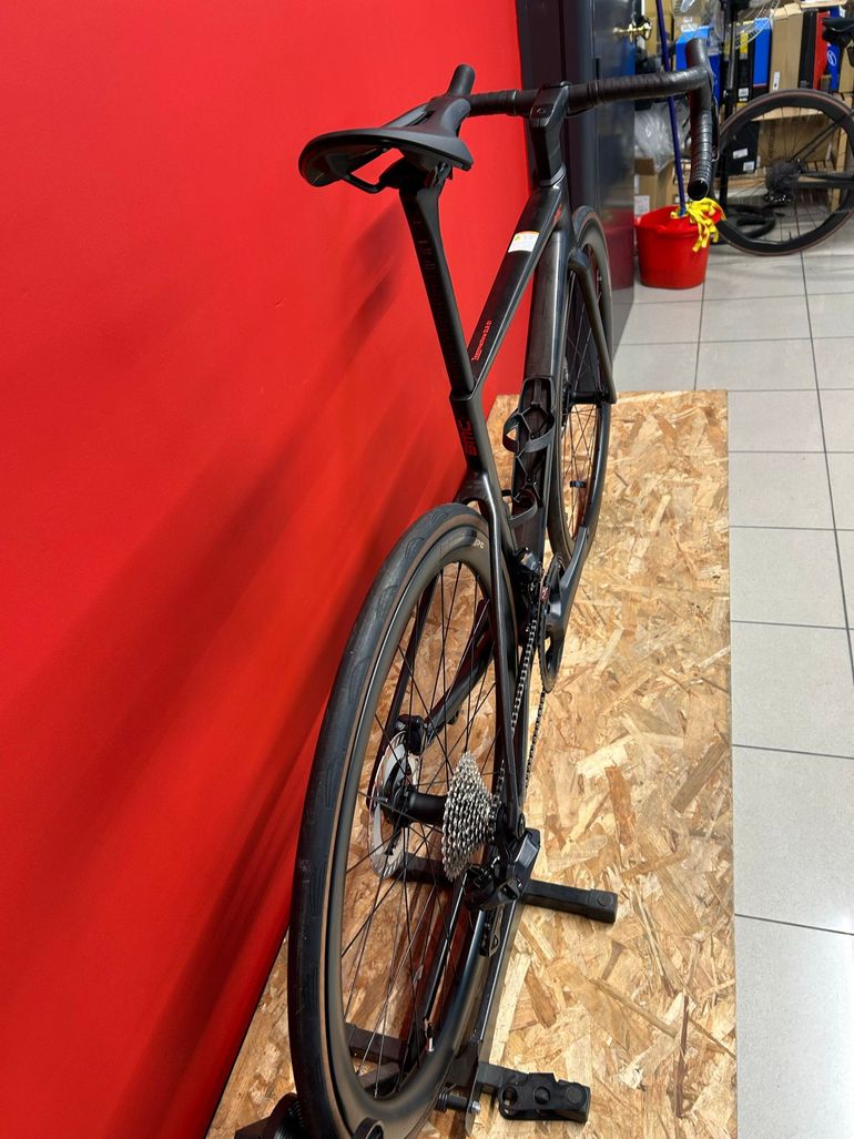 Used BMC Teammachine SLR 01 SIX 2027 2027 Road & Gravel — image 5 of 8