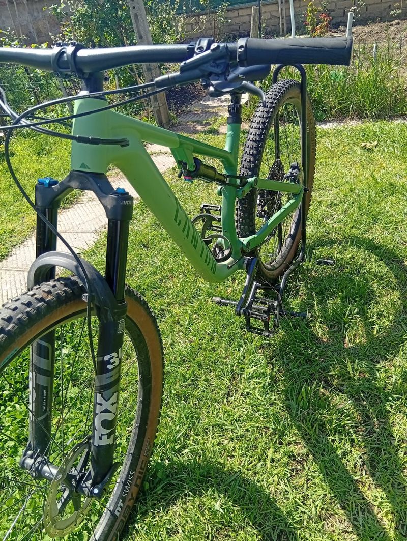 Used Canyon Neuron Shimano Deore XT 2024 Mountainbike, Green — image 7 of 8