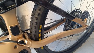 Gebrauchtes Orbea RISE H10 2022 2022 Mountainbike, Orange, 29 — Bild 8 von 11