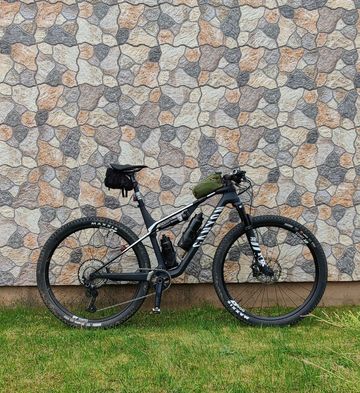 Używany Canyon Lux CF 6 2022 2022 Mountainbike — zdjęcie 3 z 3