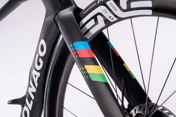 Tweedehands Colnago Y1Rs Shimano Dura Ace Di2 2026 Road & Gravel — afbeelding 4 van 5