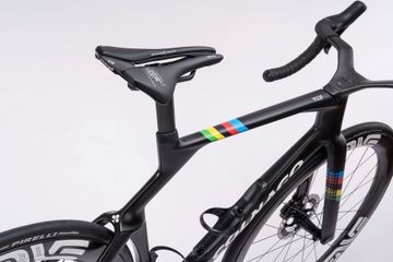 Tweedehands Colnago Y1Rs Shimano Dura Ace Di2 2026 Road & Gravel — afbeelding 5 van 5