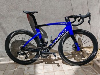 Used Pinarello DOGMA F RED ETAP AXS Disc 2024 Frameset 2024 Road & Gravel, Blue — image 11 of 12