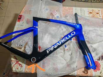 Used Pinarello DOGMA F RED ETAP AXS Disc 2024 Frameset 2024 Road & Gravel, Blue — image 4 of 12