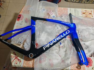 Tweedehands Pinarello DOGMA F RED ETAP AXS Disc 2024 Frameset 2024 Road & Gravel