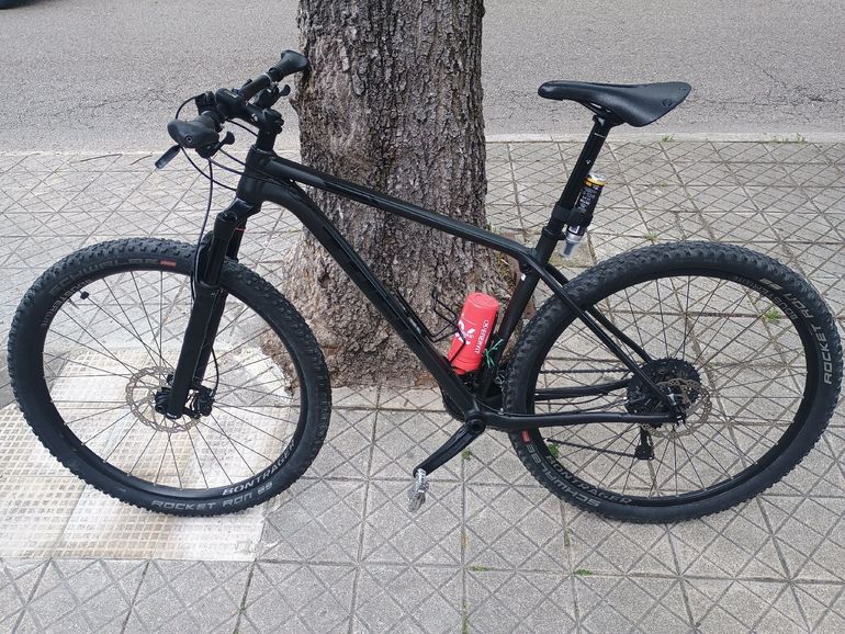 Used Trek Procaliber Shimano Deore XT 2021 Mountainbike, Black — image 1 of 11
