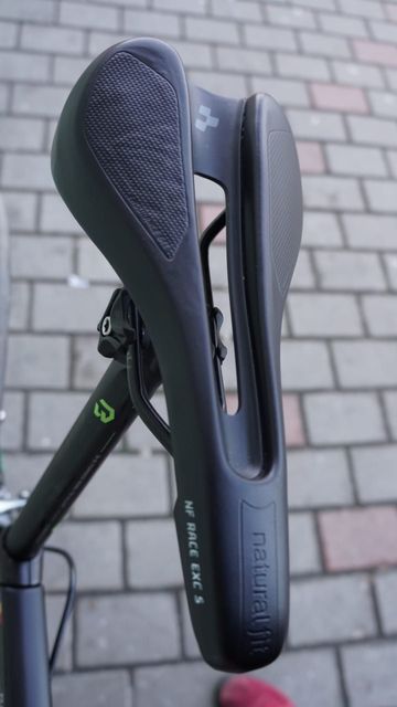 Used CUBE AGREE C:62 Pro 2017 2017 Road & Gravel, Black — image 5 of 12