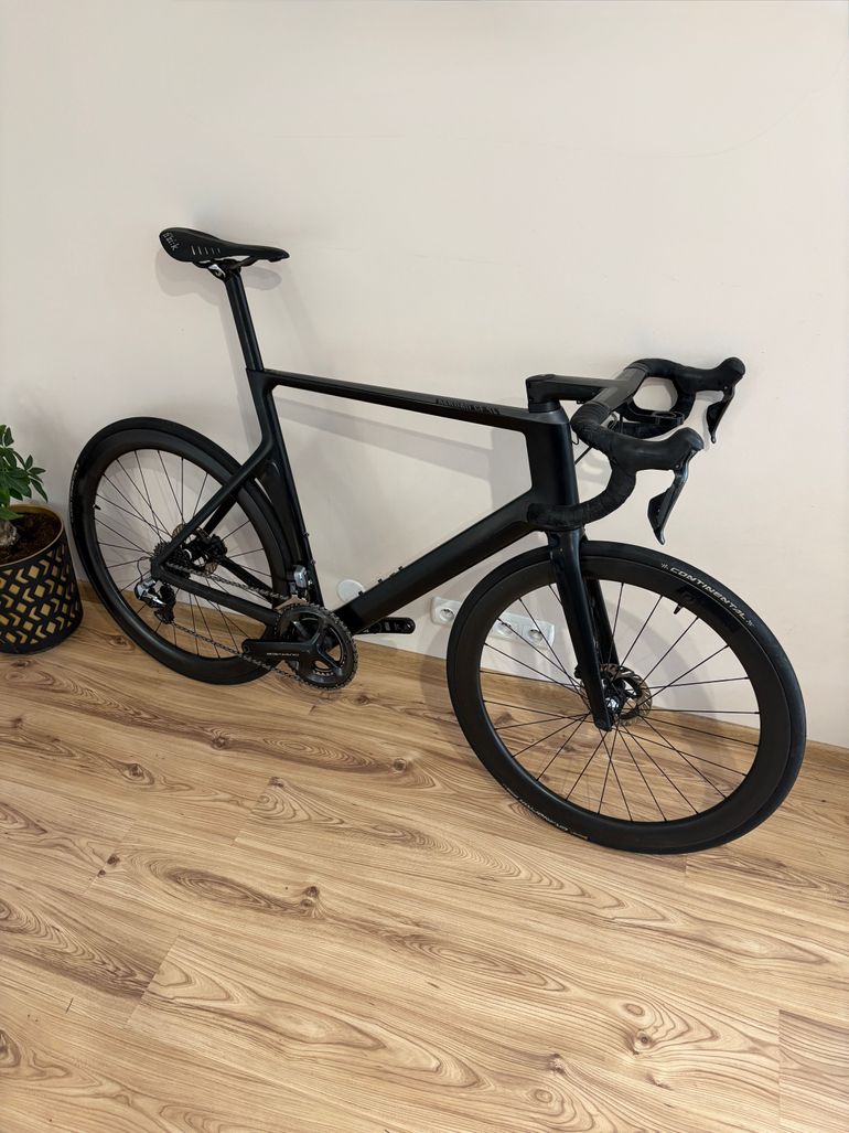 Used Canyon Aeroad CF SLX Dura Ace 2020 Road & Gravel, Black — image 11 of 13